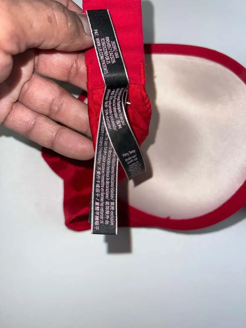 Victorias Secret Very Sexy Shine Strap Push Up Bra 38C Red Rhinestone Plunge
